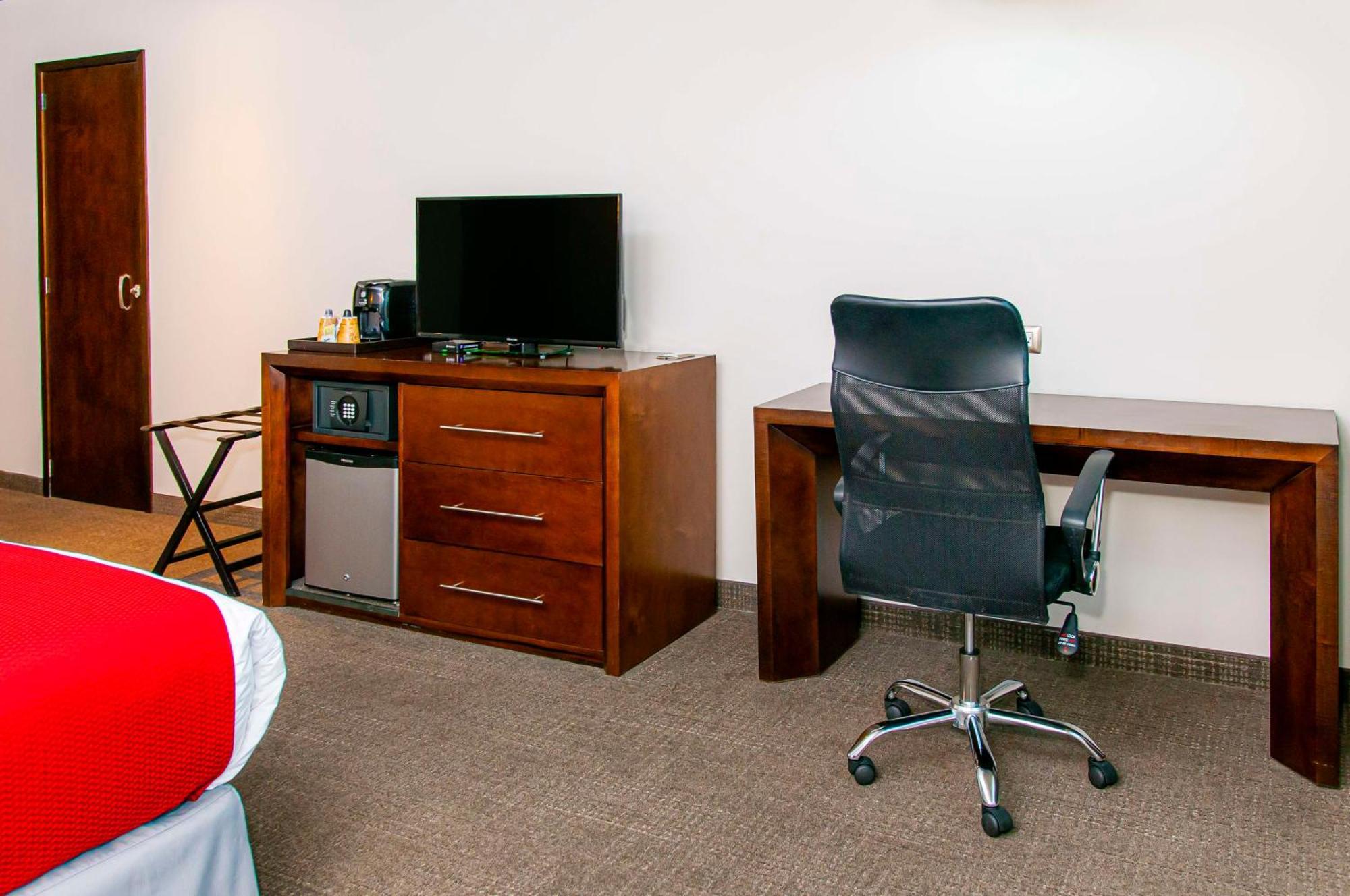 Best Western Plus Santa Cecilia Pachuca Экстерьер фото